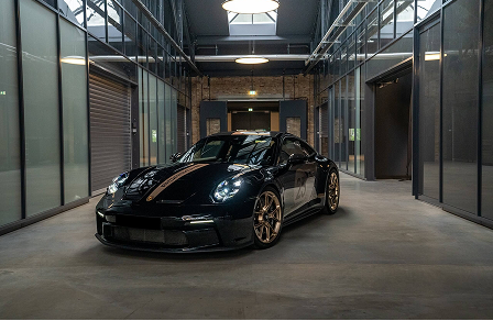Porsche GT3 Touring Black